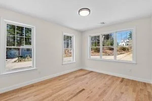 Photo of 4 Taylor Point
