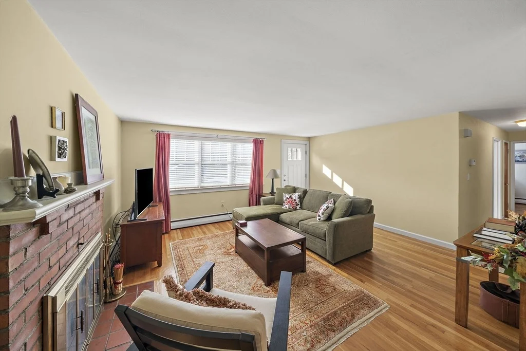 Photo of 12 Dix Rd