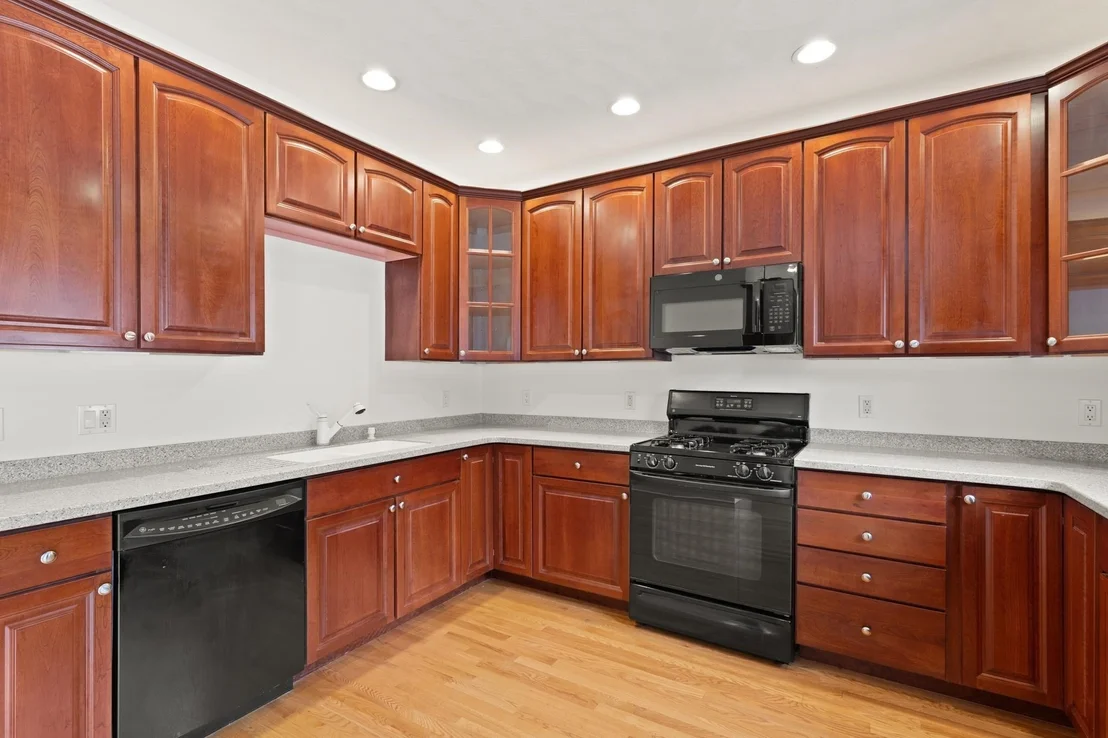 Photo of Unit 8 at 8 Dansreau Place