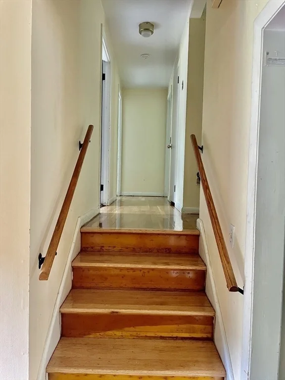 Photo of 51 Jeffrey Ln