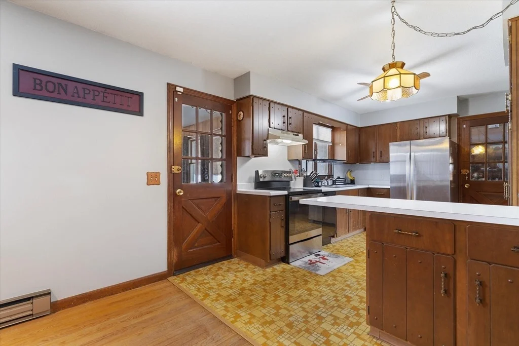 Photo of 65 Lakeview Ave