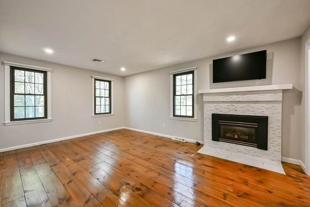 Photo of 15 Edwards Rd