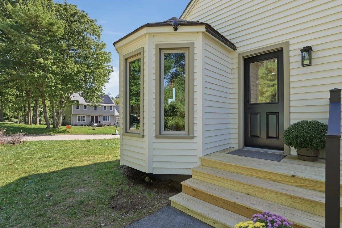 Photo of 27 Robert Rd