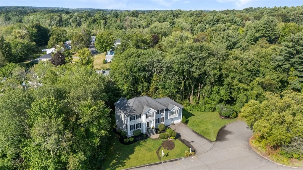 Photo of 4 Green Meadow Dr
