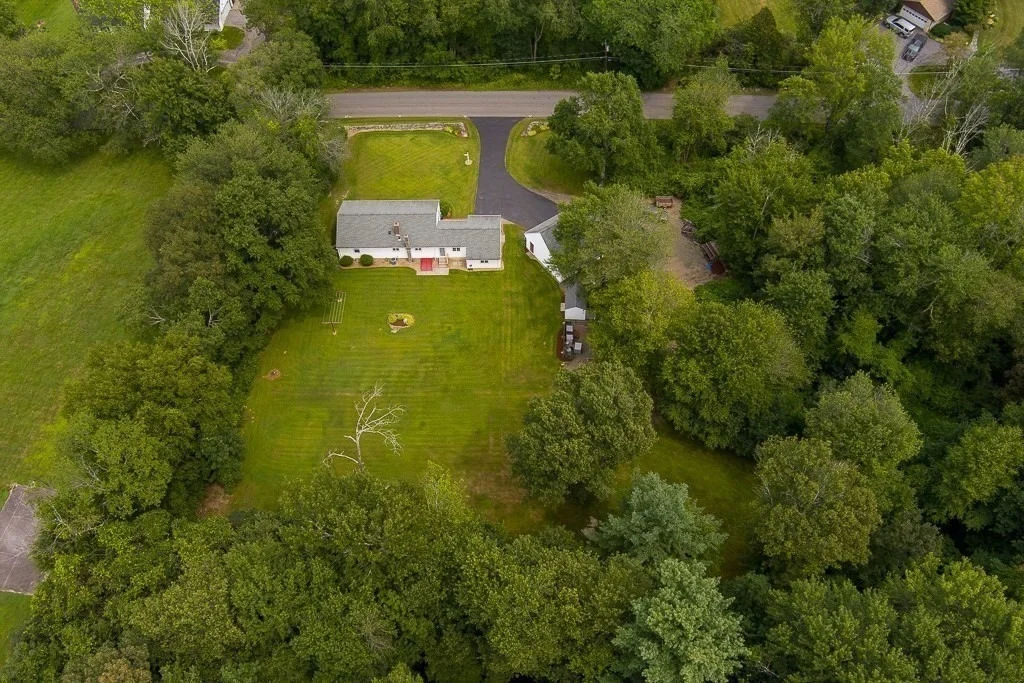 Photo of 11 Eight Lots Rd.