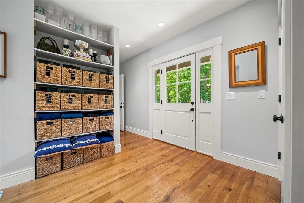 Photo of 92 Phillips Ave