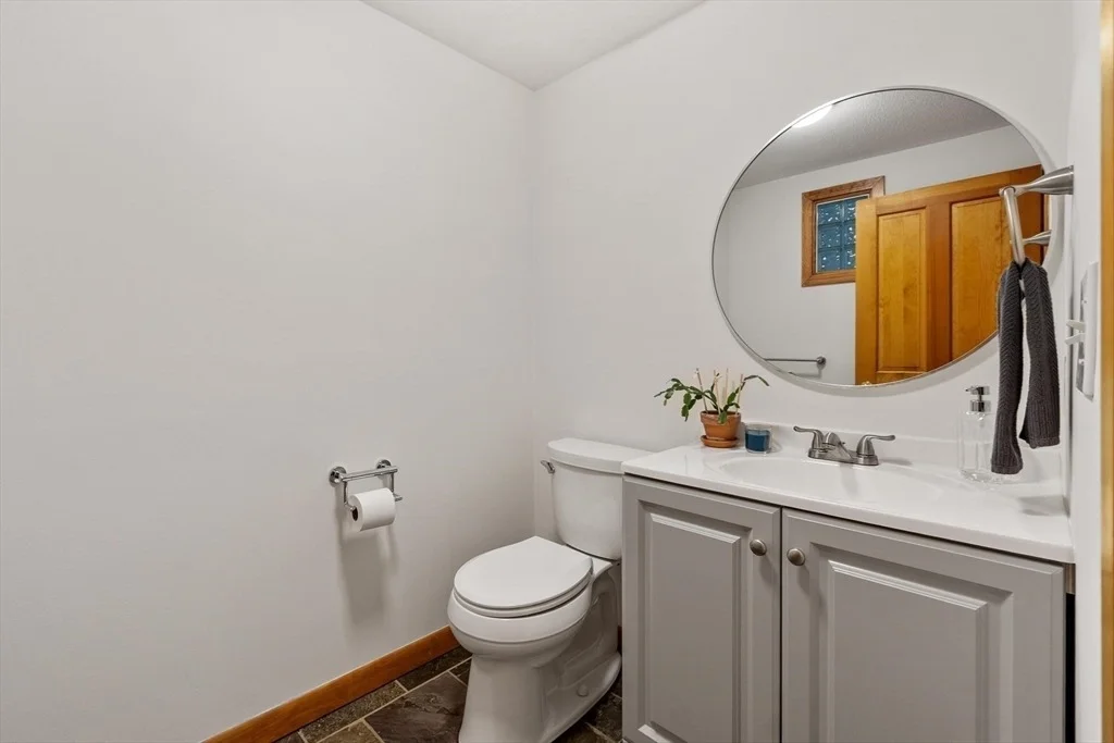 Photo of 6 Baywoods Dr