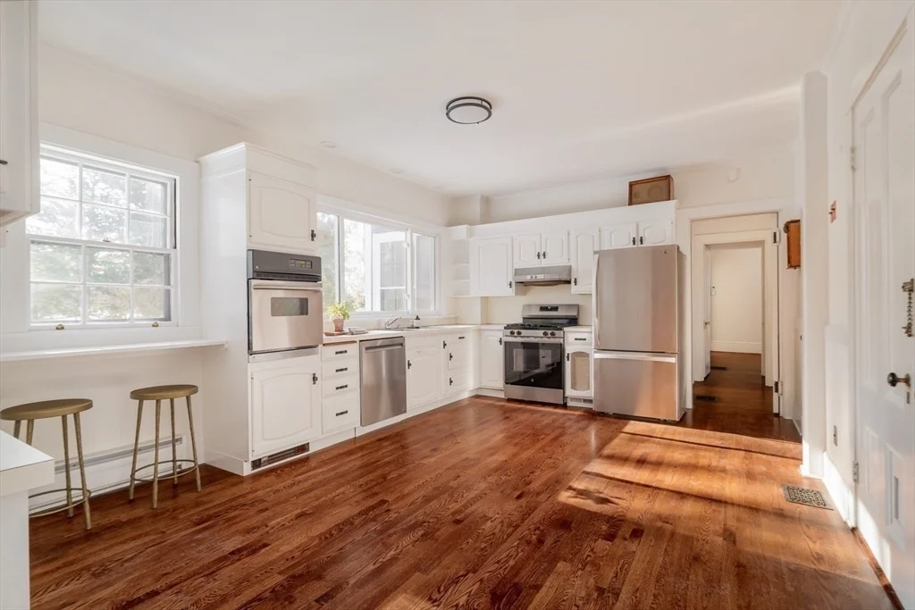 Photo of 42 Lawrence Rd