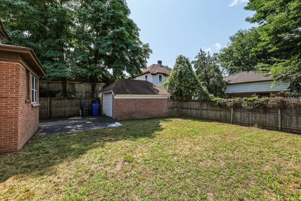 Photo of 1200 Saint James Ave