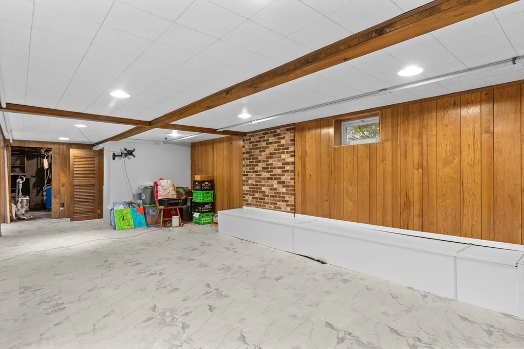 Photo of 25 Dennis Circle