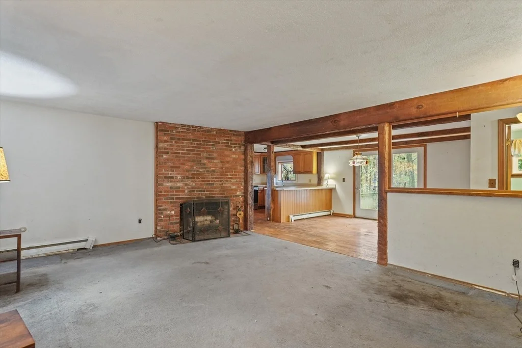 Photo of 601 Flathill Road