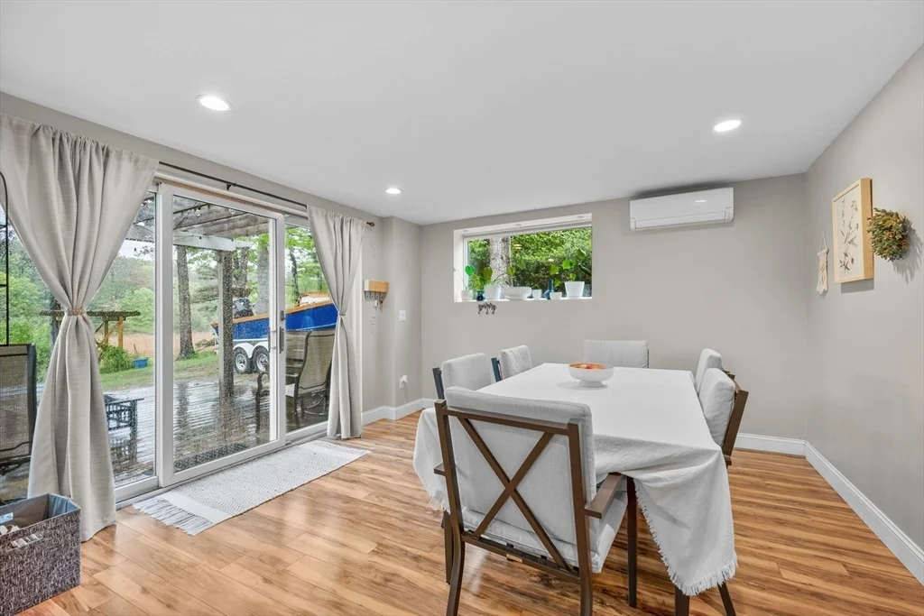 Photo of 35 Bayshore Dr