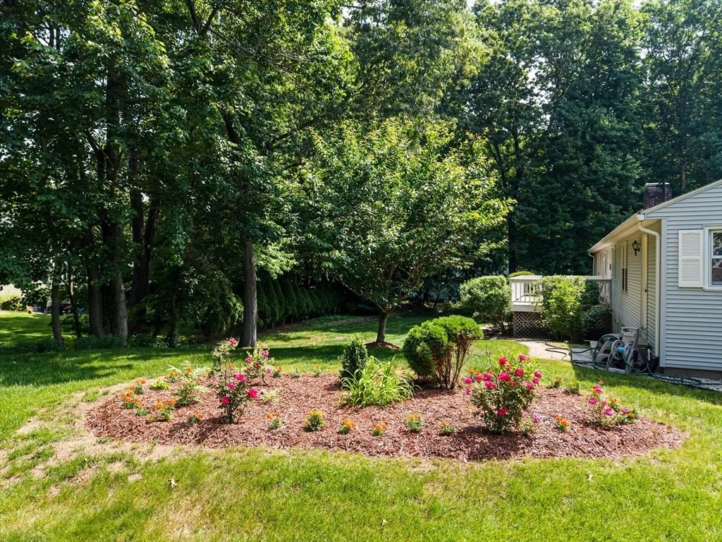 Photo of 52 Wellesley Dr