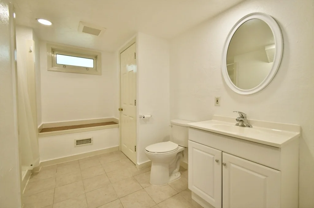 Photo of 160 Austin St