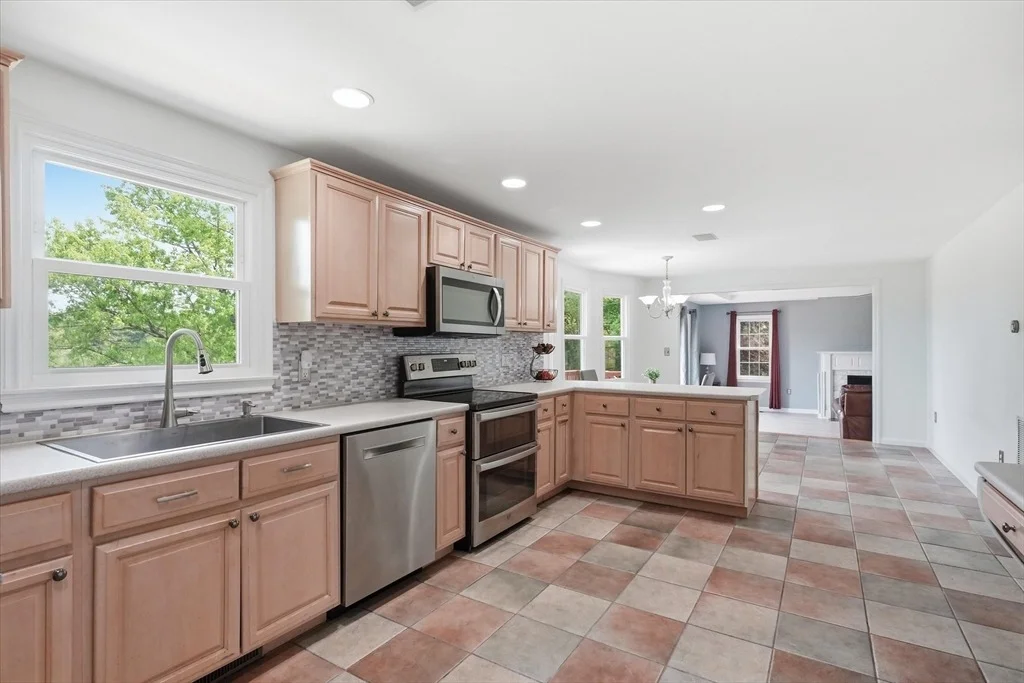 Photo of 26 Long Hill Rd