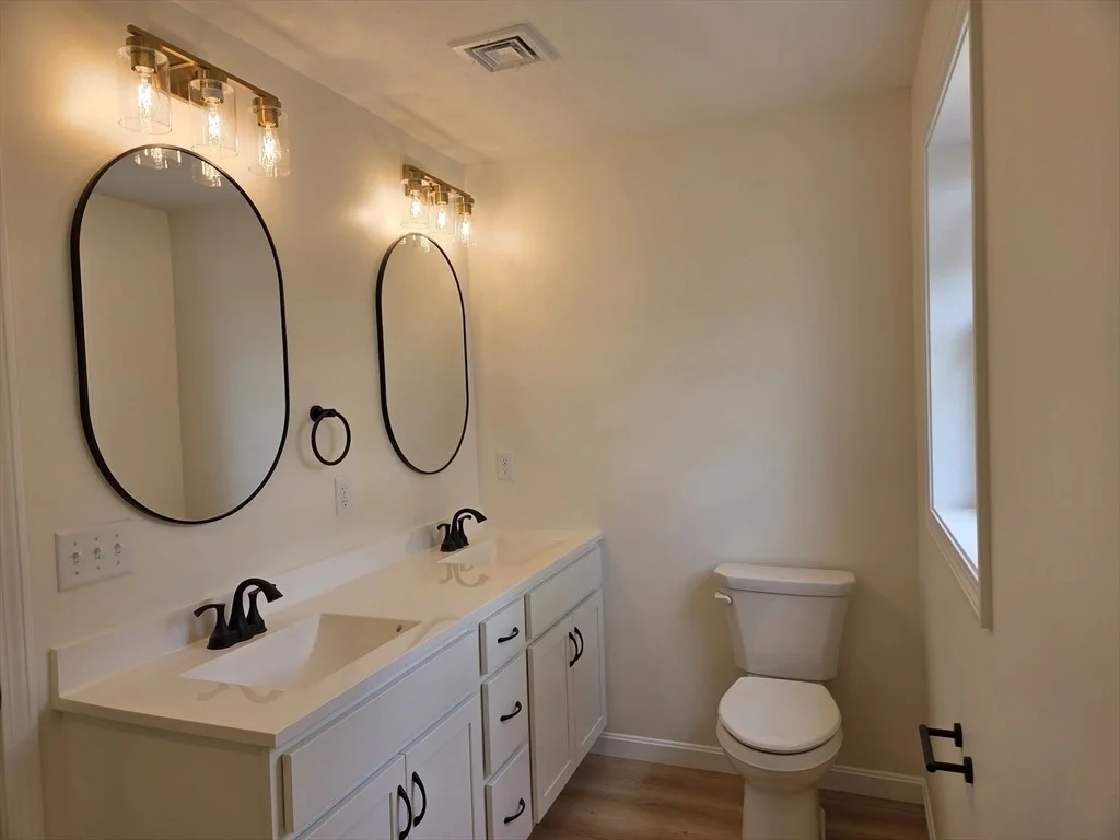 Photo of 180 Petersham Road