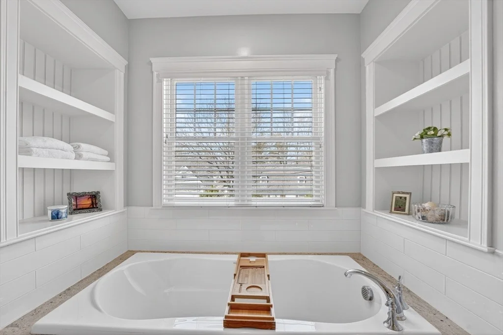 Photo of 176 Melrose Avenue