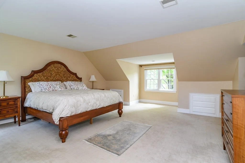 Photo of 17 Lancaster Drive