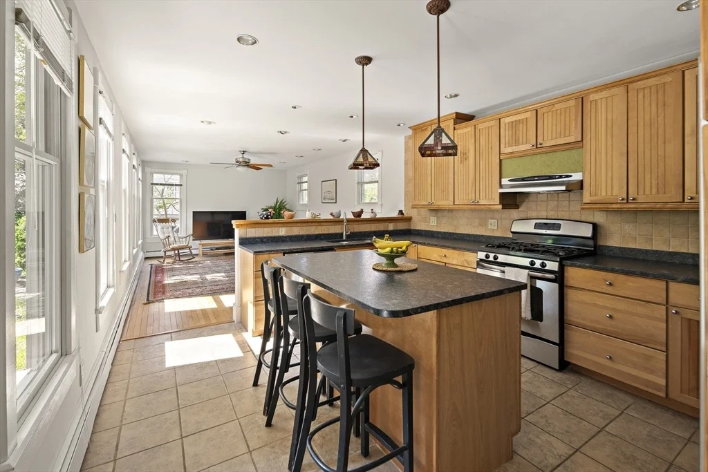 Photo of 76 Henderson St