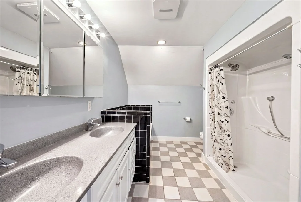 Photo of 107 Sylvan St