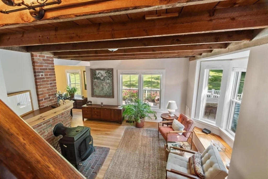 Photo of 1255 Washington Street