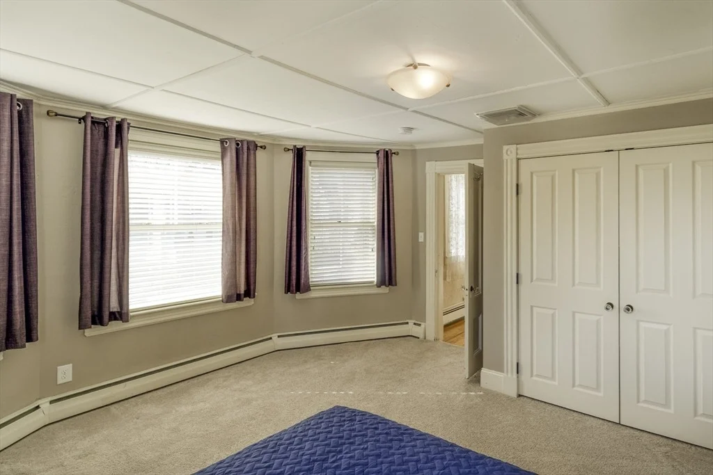 Photo of 61 W Central St