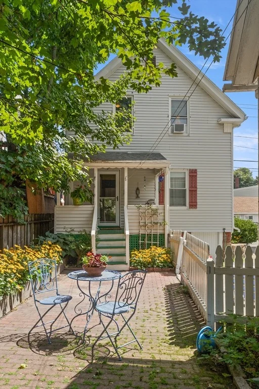 Photo of 56 Washington Street