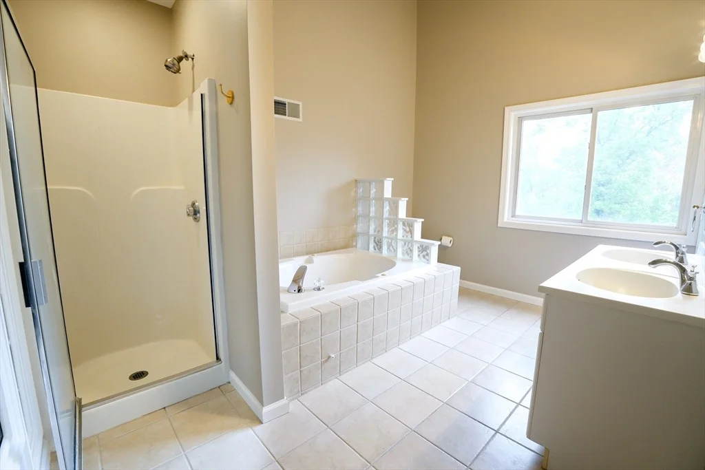 Photo of Unit 291 at 291 Captain Eames Cir