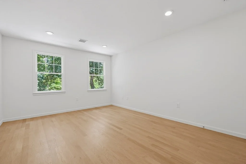 Photo of 45 Baron Rd