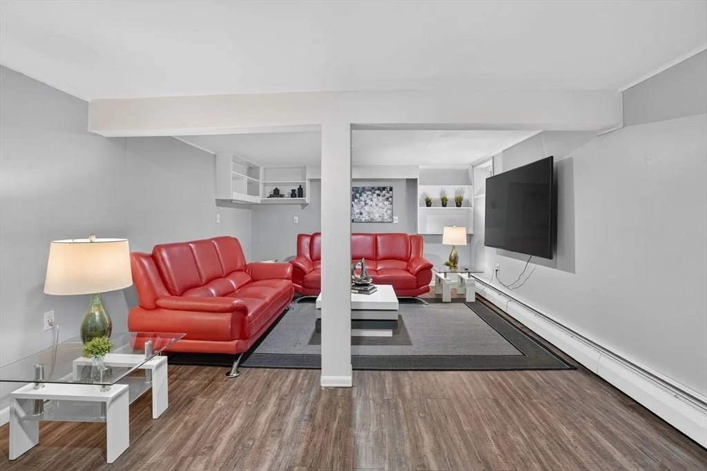Photo of 8 Charlotte Dr