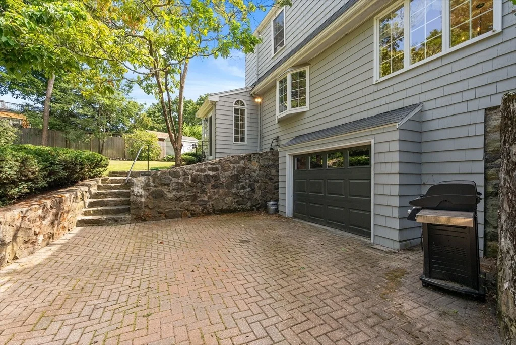 Photo of 11 Hillcrest Rd