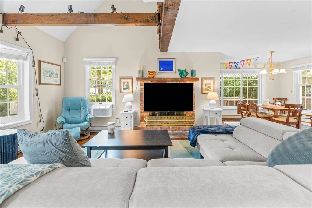 Photo of 20 Monahansett Rd