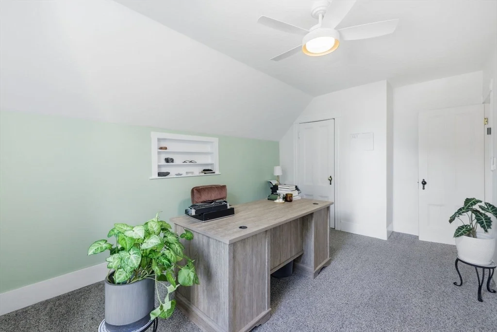 Photo of 9 Munroe St