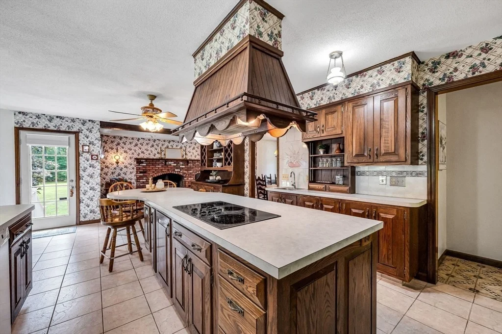 Photo of 98 Blossom Rd