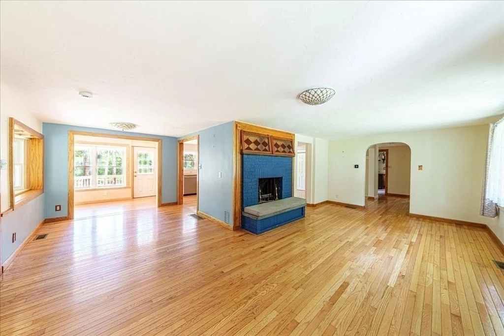 Photo of 13 Shore Ave