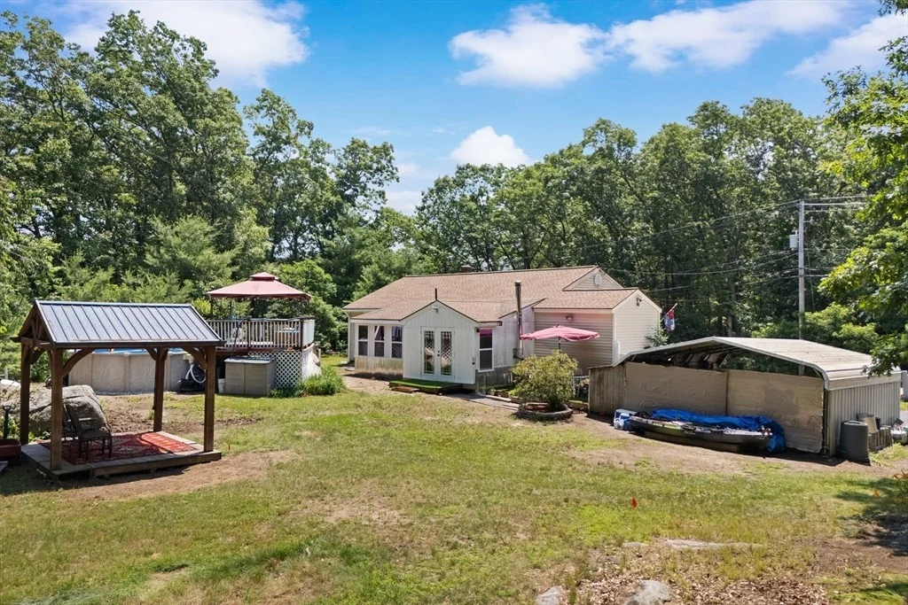 Photo of 215 Donohue Rd
