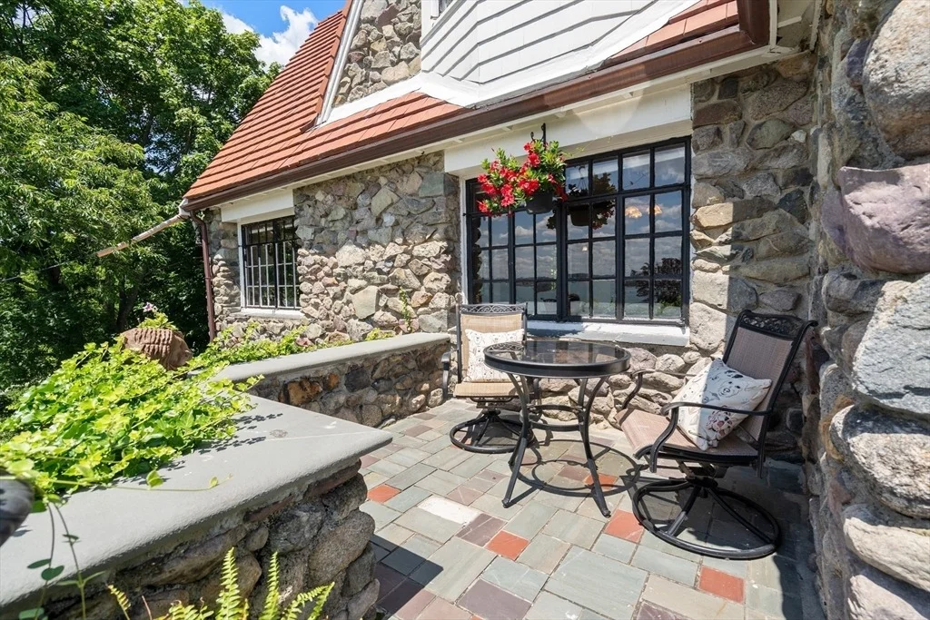 Photo of 63 Crabtree Rd