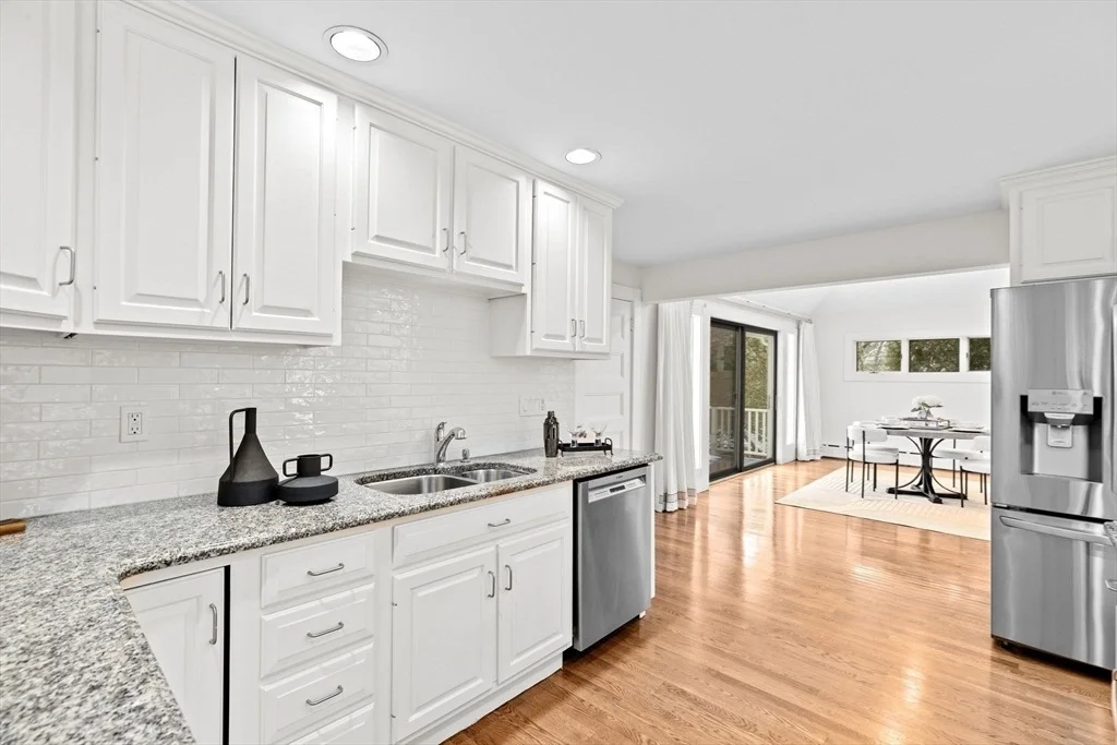 Photo of 90 Brook St