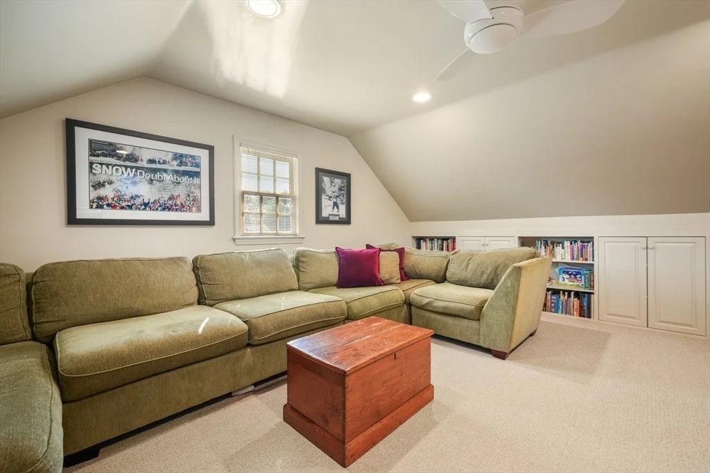 Photo of 51 Meadowbrook Road