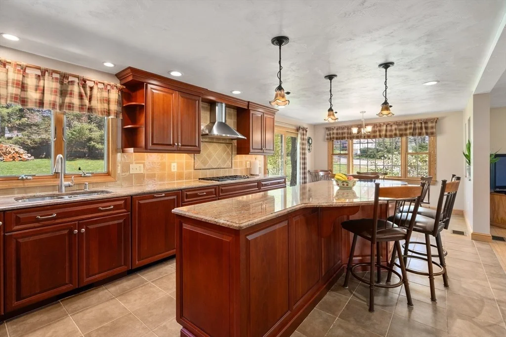 Photo of 12 Mooreland Dr
