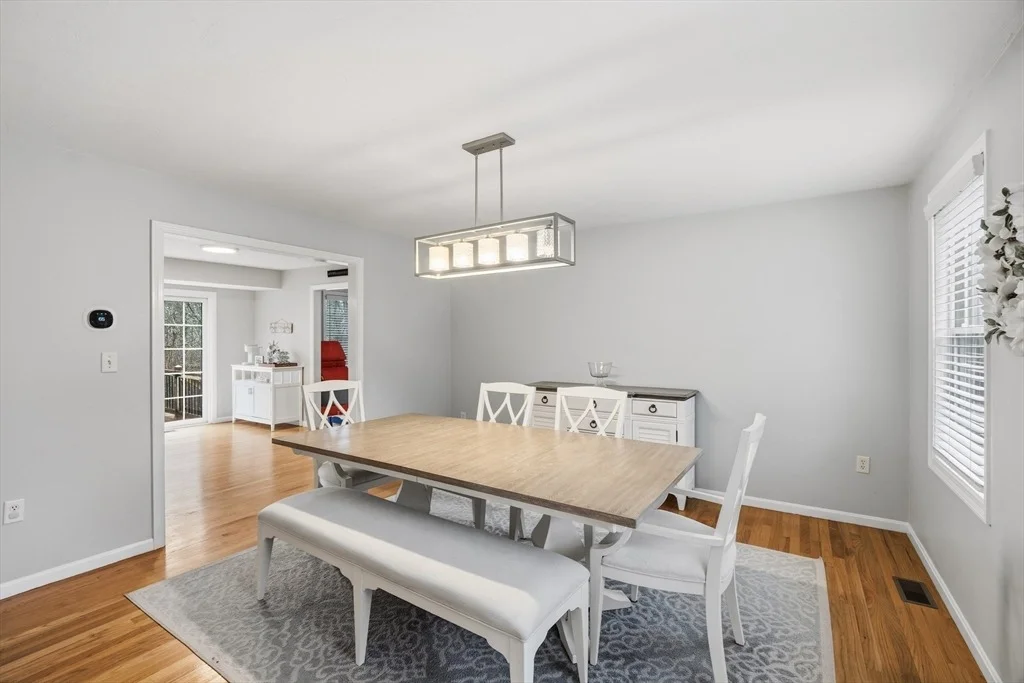 Photo of 380 Richardson Road
