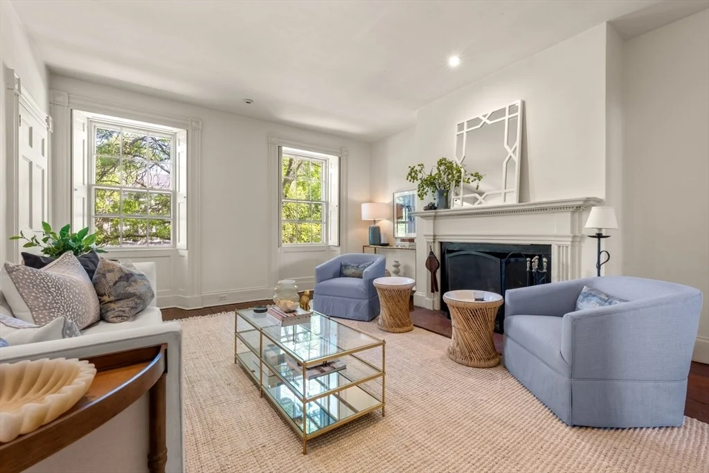 Photo of 33 Chestnut St
