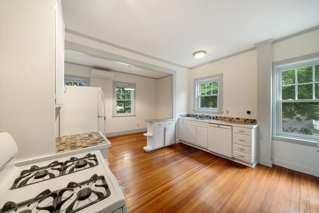Photo of Unit 2 at 179 Rawson