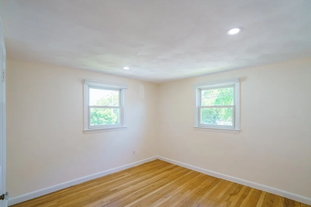 Photo of 38 Grassmere Rd