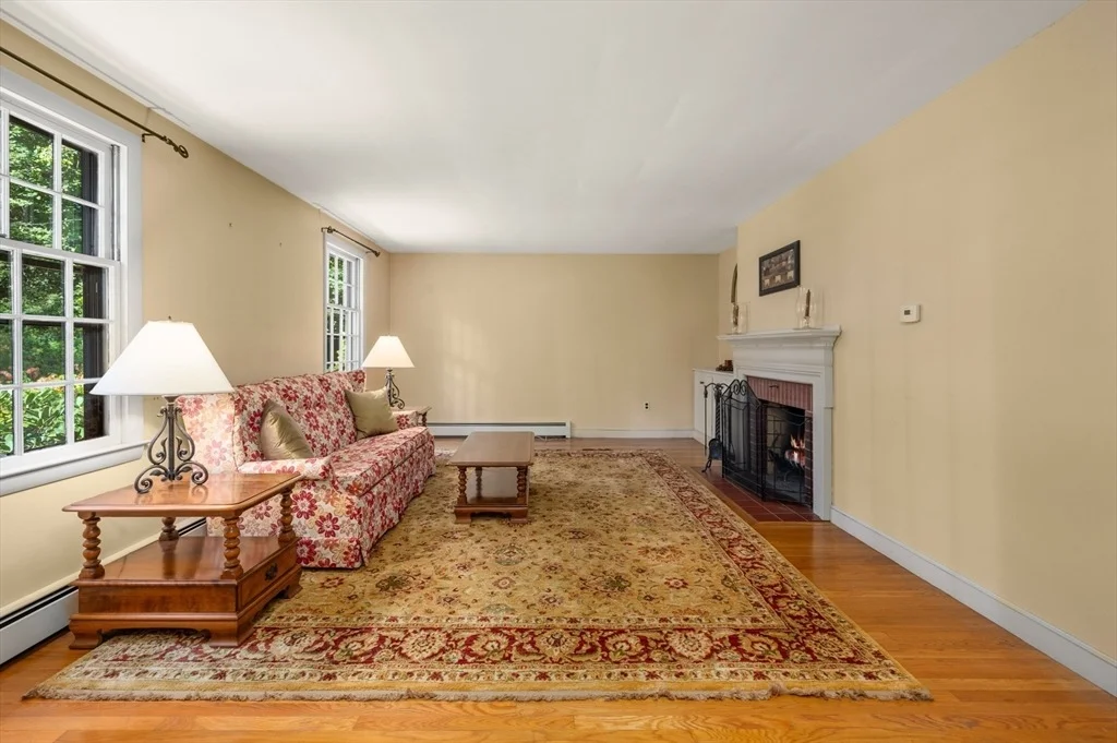 Photo of 137 Perkins Row
