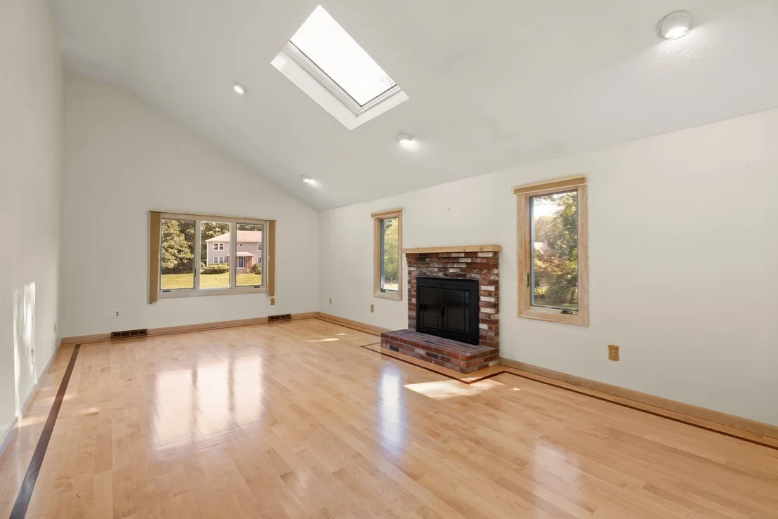 Photo of 109 Hampton Rd