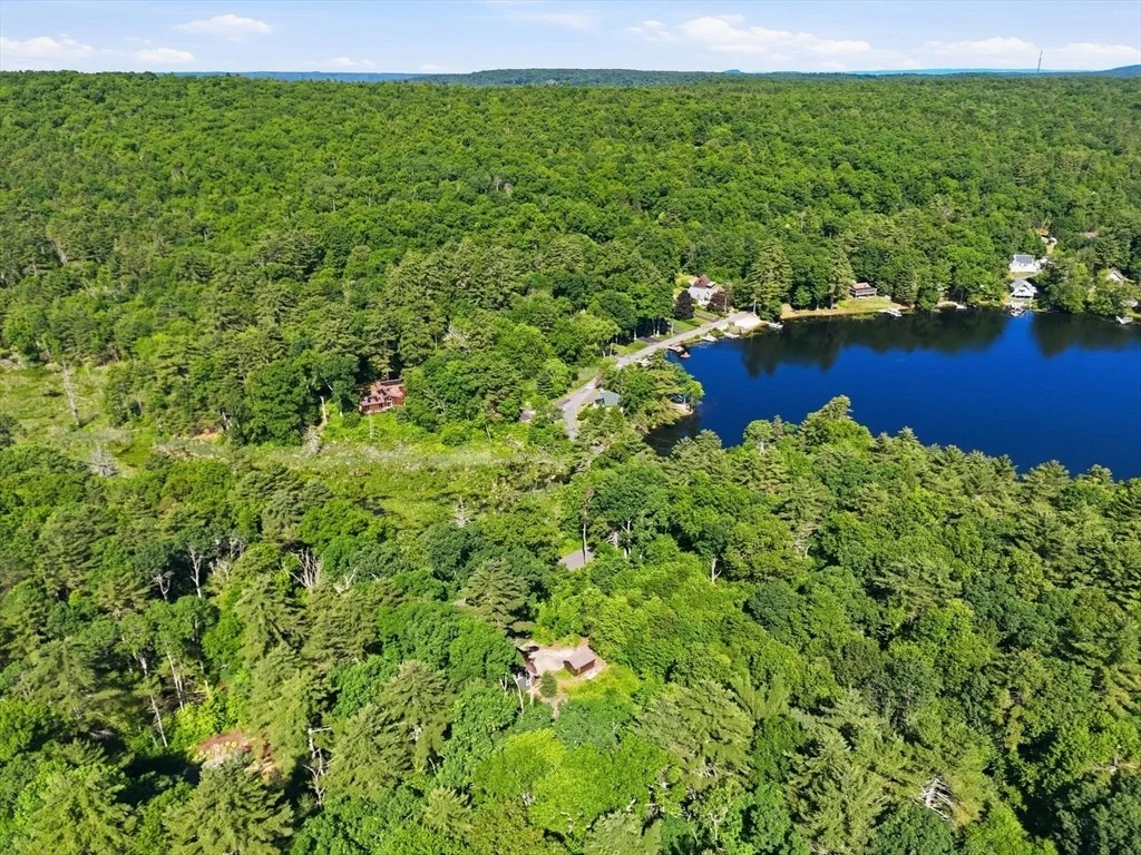 Photo of 93 Beaver Lake Rd