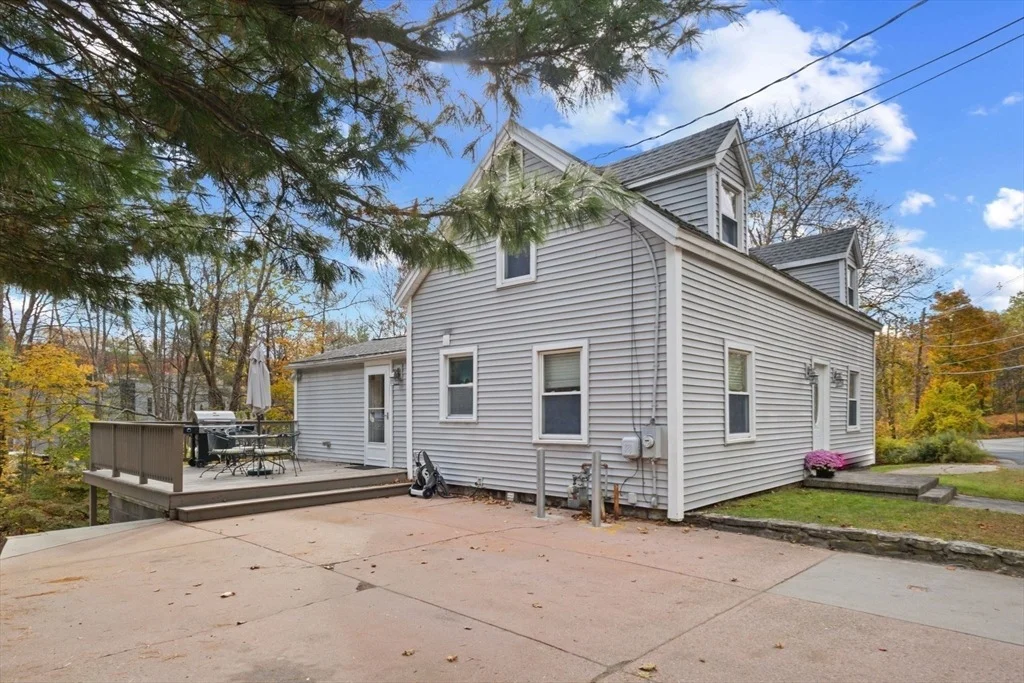 Photo of 322 Central St