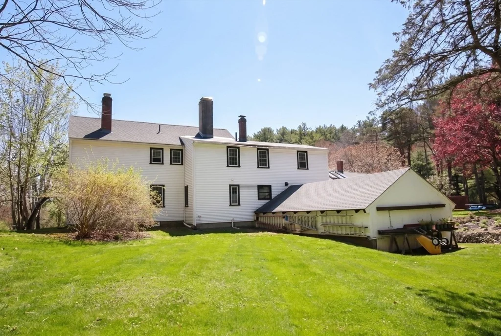 Photo of 375 Linebrook Rd