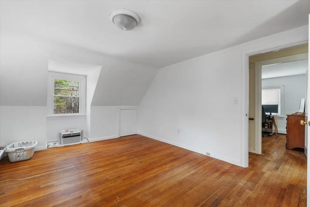 Photo of 12 Brook St